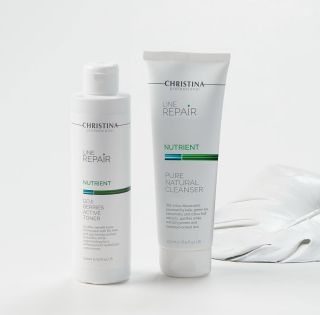 Začněte svůj den tou nejlepší péčí 🌞 Nejprve použijte Jemný přírodní čistící gel, který pleť zbaví nečistot, aniž by ji...