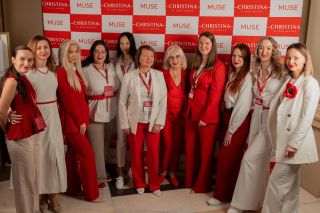 🤍 Na konci roku chceme říct jedno velké DĚKUJEME týmu CHRISTINA 🤍 Sváteční čas a blížící se závěr roku jsou chvílí k...